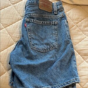 Levi's Men's Relaxed Fit Denim Shorts